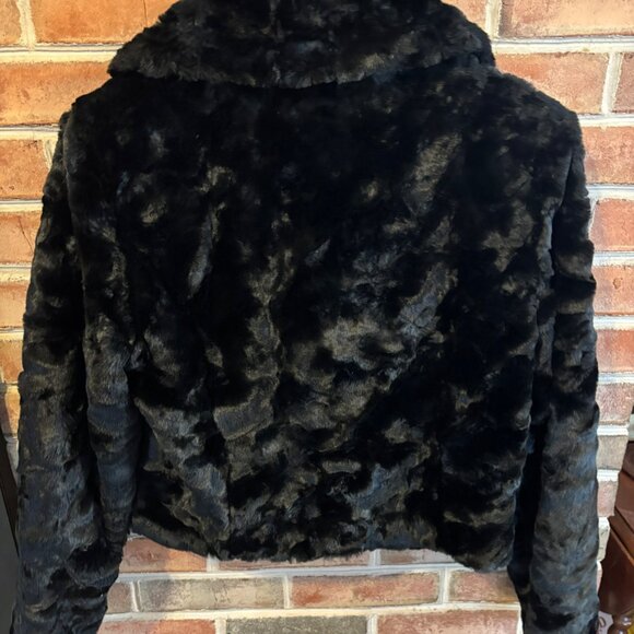 Rivet Black Faux Fur Cropped Coat Jacket Women Size M - Picture 3 of 12